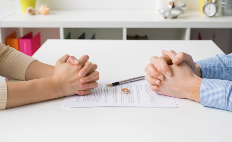 Citatorio y audiencia de avenencia | Divorcio en Tehuacán